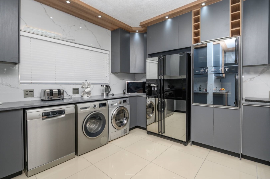 To Let 3 Bedroom Property for Rent in Humewood Eastern Cape